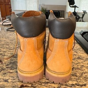 Timberland waterproof boots. Wore two times. In very good condition.